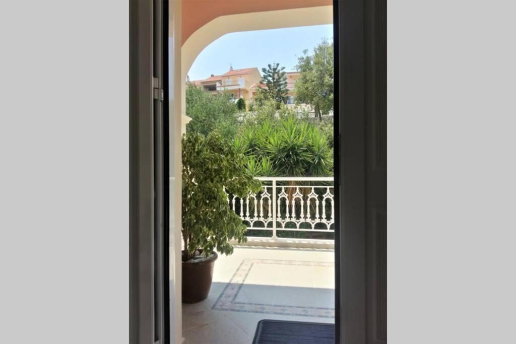 Sea And Mountains View Apartment Αργοστόλι Εξωτερικό φωτογραφία